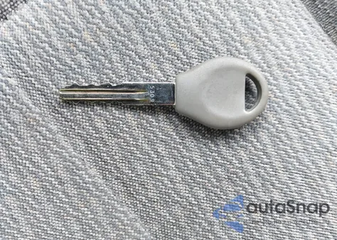 2000 Nissan Frontier Se-V6/Xe-V6 z USA, uszkodzony, nr VIN 1N6ED27Y2YC318923